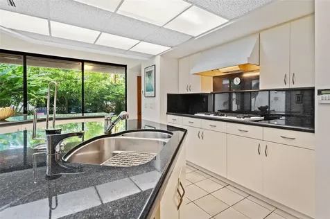 2345 NE 213th Terrace Miami FL 33180