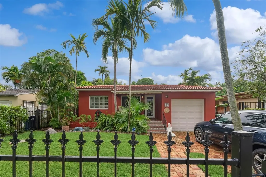 4270 SW 14th Street Miami FL 33134