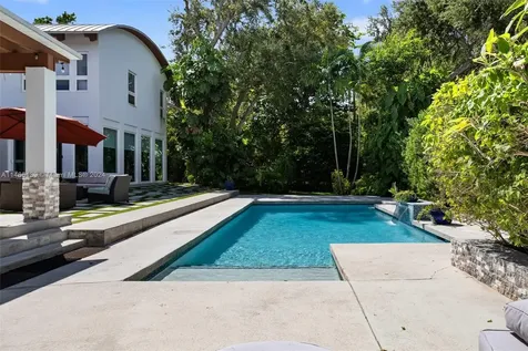 10650 SW 68th Avenue Pinecrest FL 33156