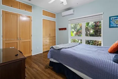 10650 SW 68th Avenue Pinecrest FL 33156