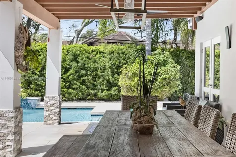 10650 SW 68th Avenue Pinecrest FL 33156