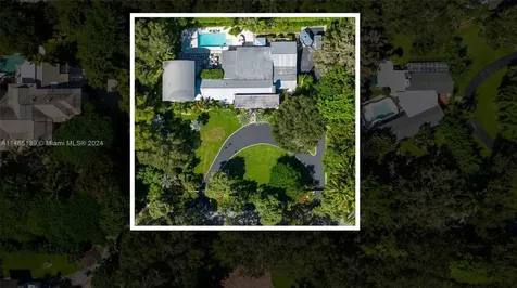 10650 SW 68th Avenue Pinecrest FL 33156