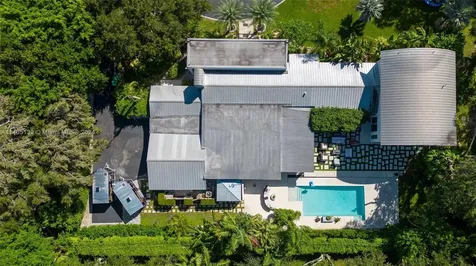 10650 SW 68th Avenue Pinecrest FL 33156