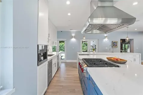 10650 SW 68th Avenue Pinecrest FL 33156