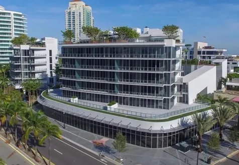 801 S Pointe Drive Miami Beach FL 33139