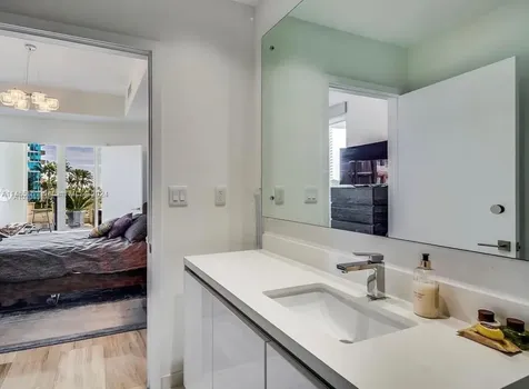 801 S Pointe Drive Miami Beach FL 33139