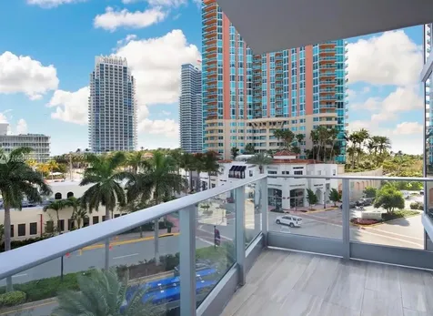 801 S Pointe Drive Miami Beach FL 33139