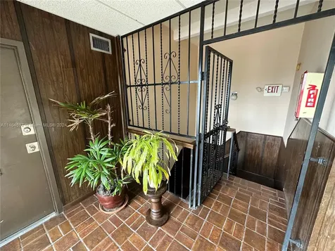 4505 W Flagler Street Miami FL 33134
