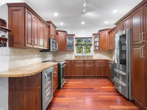 7504 Jewel Avenue North Bay Village FL 33141