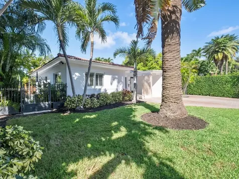 7504 Jewel Avenue North Bay Village FL 33141