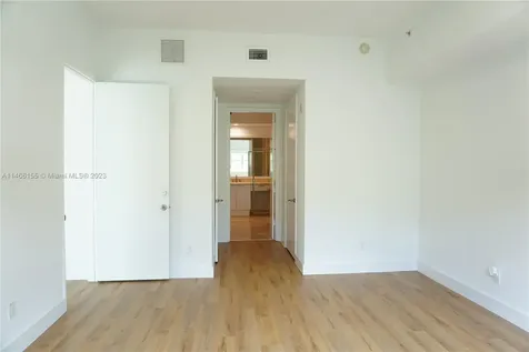 14951 Royal Oaks Lane North Miami FL 33181