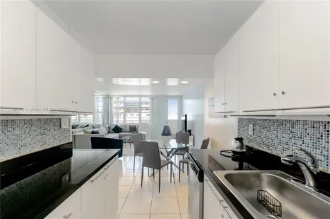 100 Lincoln Road Miami Beach FL 33139