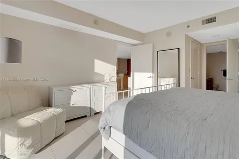 50 Biscayne Boulevard Miami FL 33132