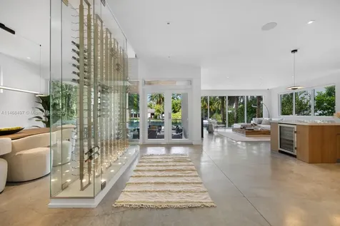 867 NE 76th Street Miami FL 33138