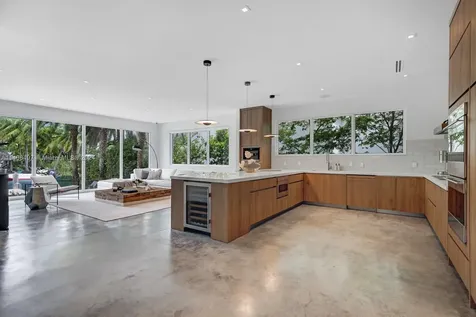 867 NE 76th Street Miami FL 33138