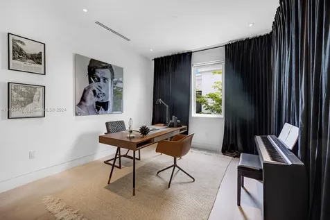 867 NE 76th Street Miami FL 33138