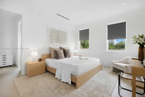 867 NE 76th Street Miami FL 33138