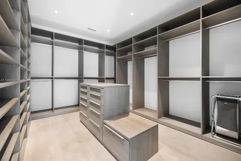 867 NE 76th Street Miami FL 33138