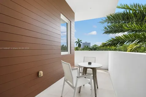 867 NE 76th Street Miami FL 33138