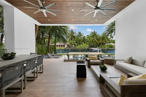 867 NE 76th Street Miami FL 33138