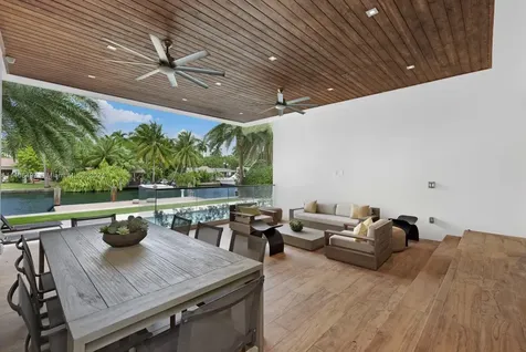 867 NE 76th Street Miami FL 33138