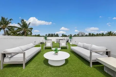 867 NE 76th Street Miami FL 33138