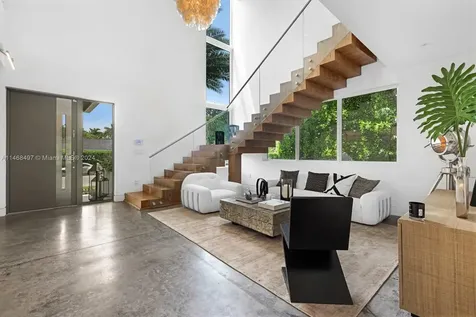 867 NE 76th Street Miami FL 33138