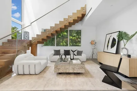 867 NE 76th Street Miami FL 33138