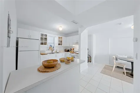 1033 Lenox Avenue Miami Beach FL 33139