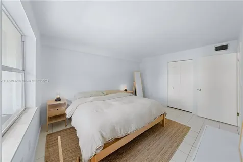 1033 Lenox Avenue Miami Beach FL 33139