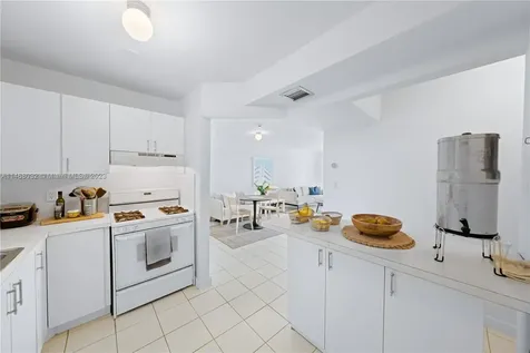 1033 Lenox Avenue Miami Beach FL 33139