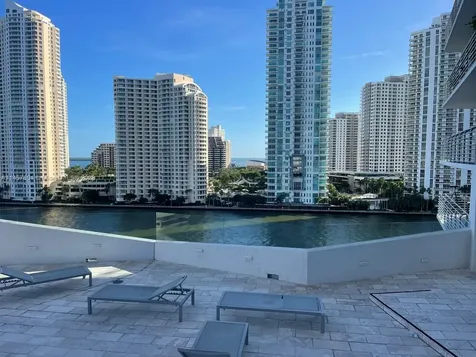325 S Biscayne Boulevard Miami FL 33131