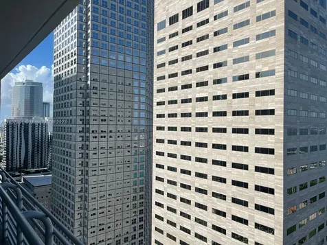 325 S Biscayne Boulevard Miami FL 33131