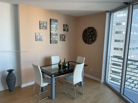 325 S Biscayne Boulevard Miami FL 33131