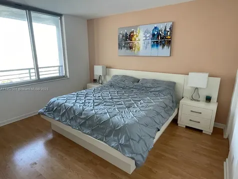 325 S Biscayne Boulevard Miami FL 33131
