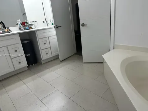 19195 Mystic Pointe Drive Aventura FL 33180
