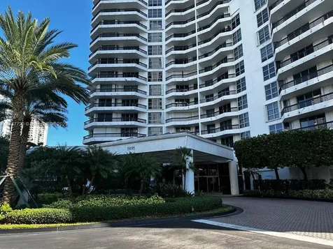 19195 Mystic Pointe Drive Aventura FL 33180