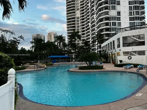 19195 Mystic Pointe Drive Aventura FL 33180