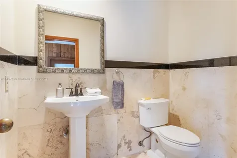 2350 NE 213th Terrace Miami FL 33180