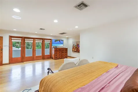 2350 NE 213th Terrace Miami FL 33180