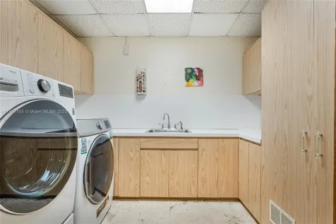 2350 NE 213th Terrace Miami FL 33180