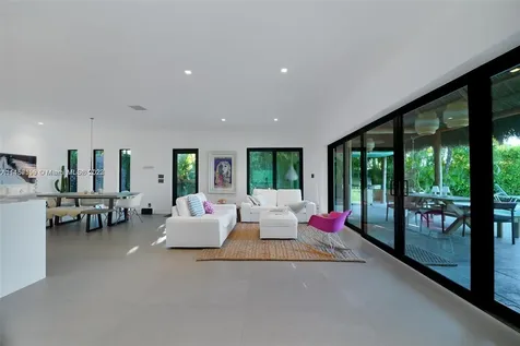 811 86th Street Miami Beach FL 33141
