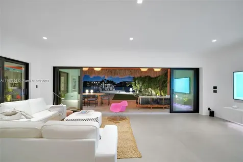 811 86th Street Miami Beach FL 33141