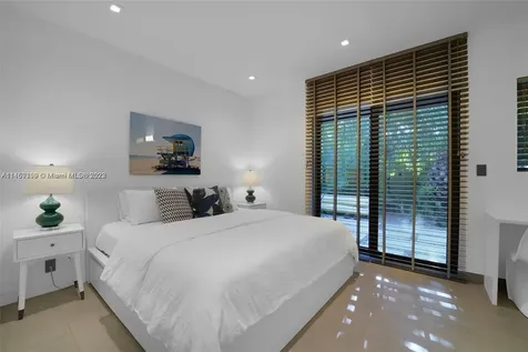 811 86th Street Miami Beach FL 33141