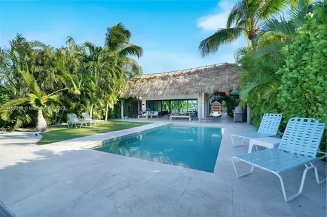 811 86th Street Miami Beach FL 33141