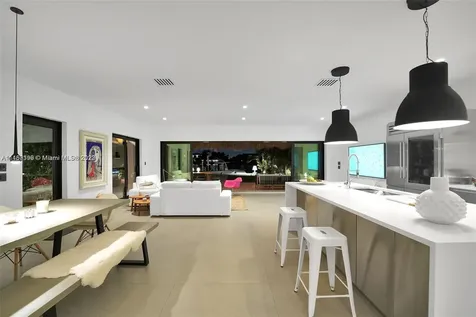 811 86th Street Miami Beach FL 33141