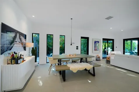 811 86th Street Miami Beach FL 33141