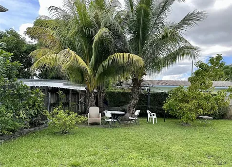 2620 SW 31st Avenue Miami FL 33133