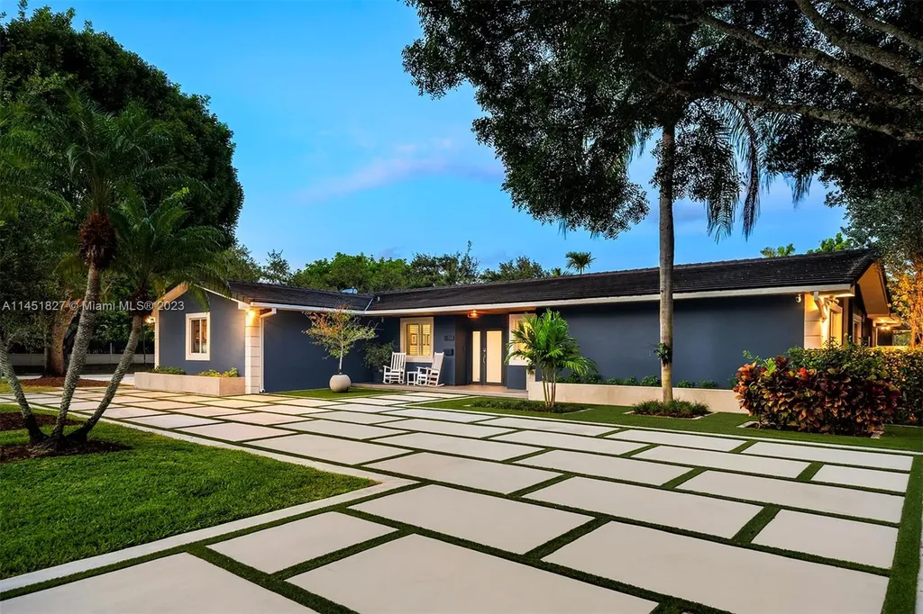 9611 SW 72nd Court Pinecrest FL 33156