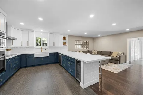 9611 SW 72nd Court Pinecrest FL 33156